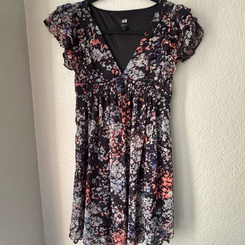 H&M Floral Dress Size 4‎